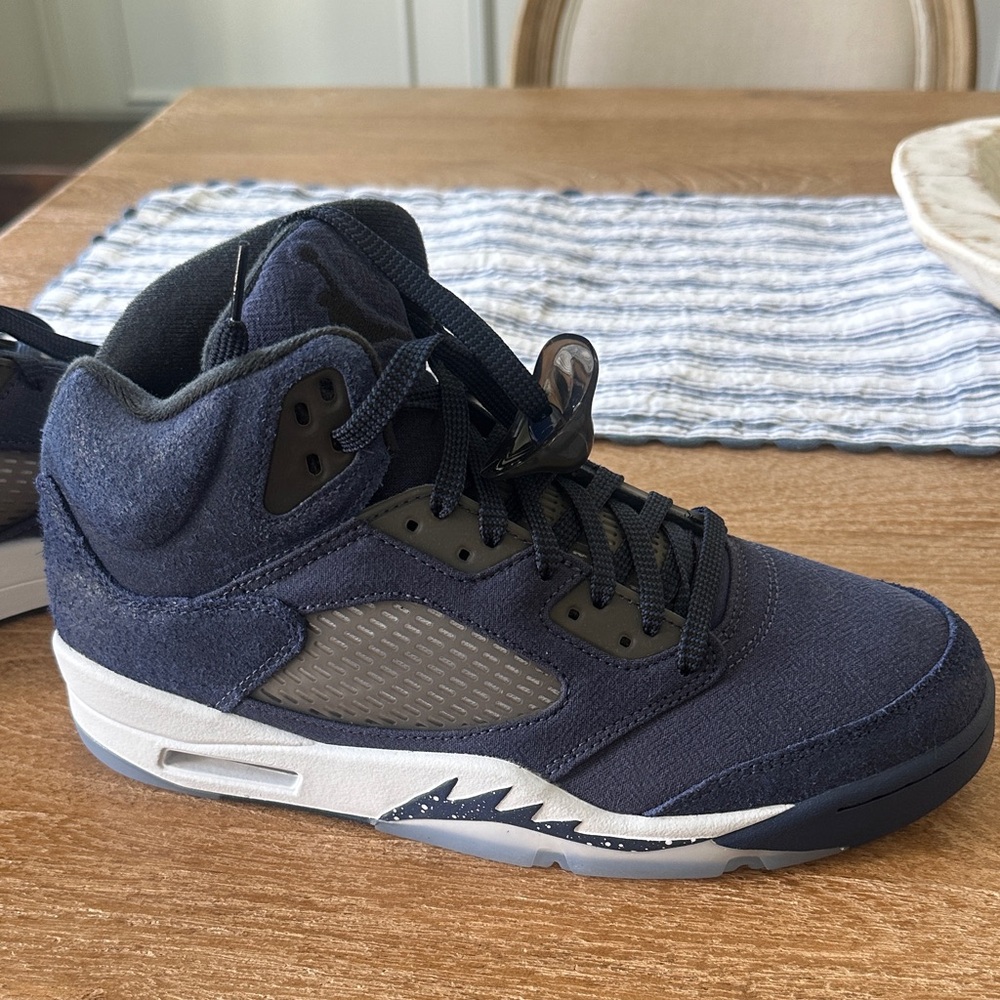 Jordan 5 Retro SE “Midnight Navy” blue High-Top Sneakers